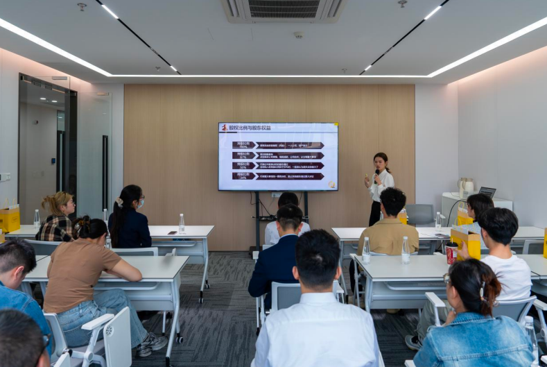 1762397370566242.png 3566fc09-4b32-4481-ad02-a79da7ffbbd8.png